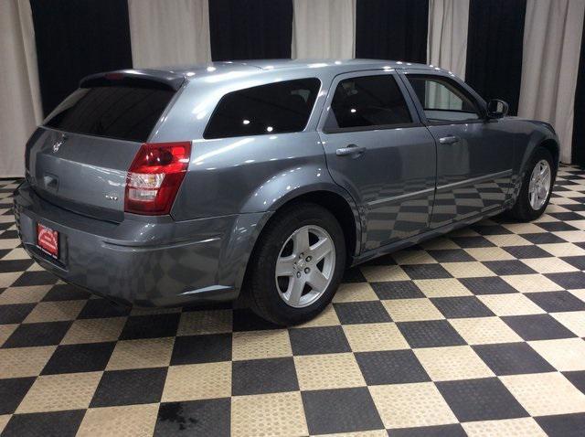 used 2007 Dodge Magnum car, priced at $10,999