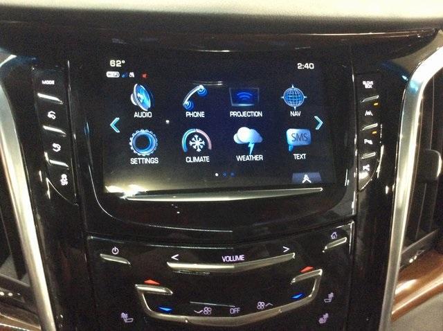 used 2020 Cadillac Escalade ESV car, priced at $39,999