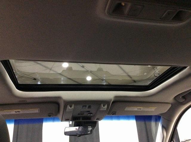 used 2020 Cadillac Escalade ESV car, priced at $39,999