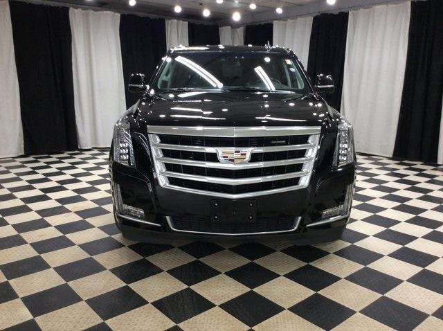 used 2020 Cadillac Escalade ESV car, priced at $39,999