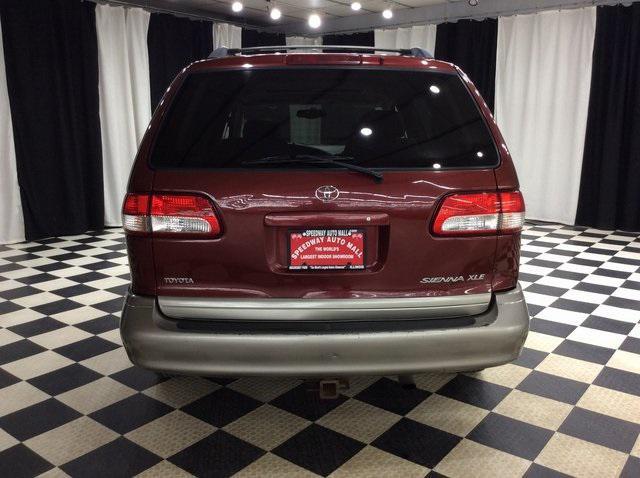 used 2001 Toyota Sienna car, priced at $2,999