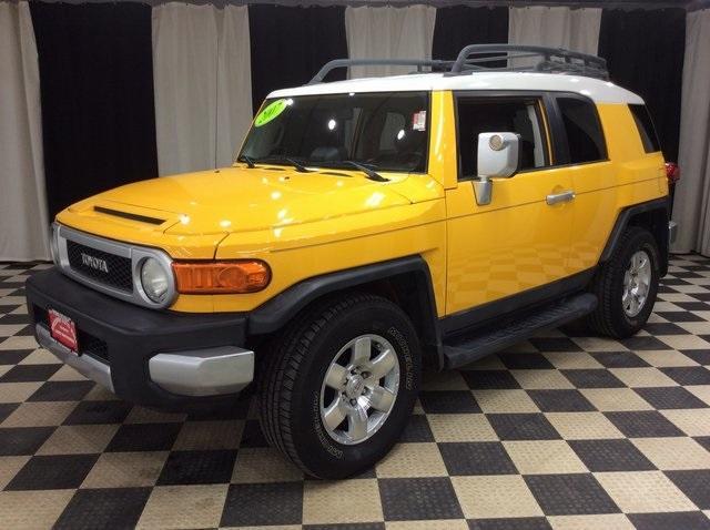 used 2007 Toyota FJ Cruiser car, priced at $15,999