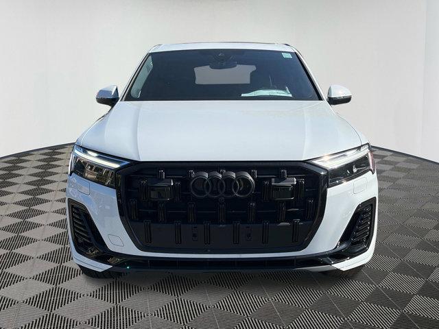 new 2025 Audi Q7 car, priced at $72,521