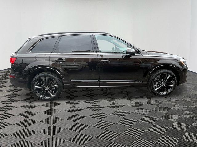 new 2025 Audi Q7 car, priced at $73,721