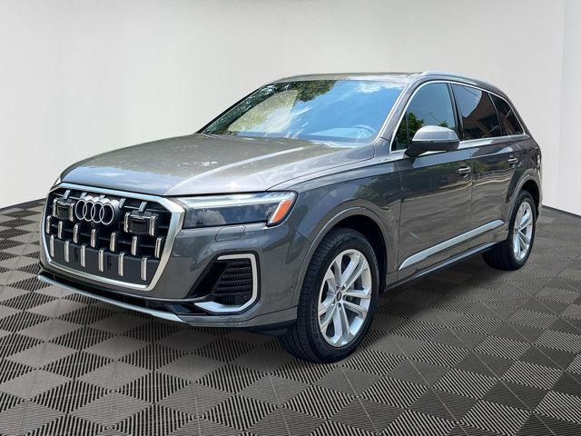 new 2025 Audi Q7 car, priced at $71,153