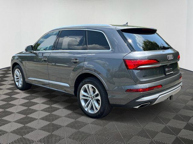 new 2025 Audi Q7 car, priced at $71,153