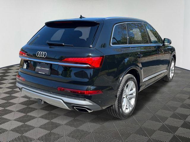 new 2025 Audi Q7 car, priced at $71,252