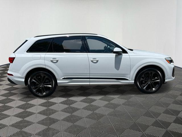 new 2025 Audi Q7 car, priced at $73,133