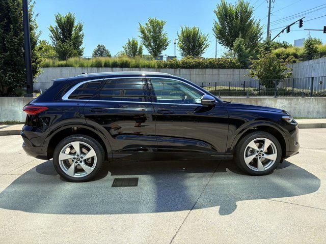 new 2025 Audi Q5 car, priced at $60,071