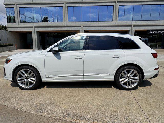 new 2025 Audi Q7 car, priced at $72,741