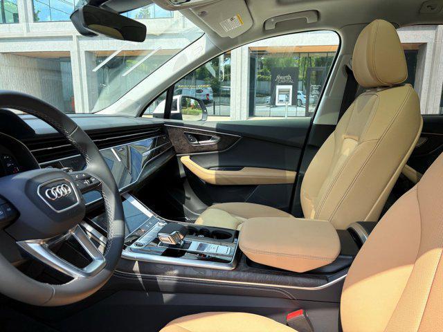 new 2025 Audi Q7 car, priced at $72,741