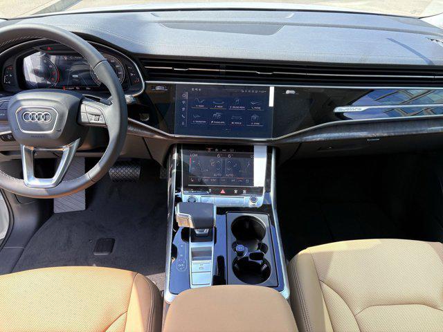 new 2025 Audi Q7 car, priced at $72,741
