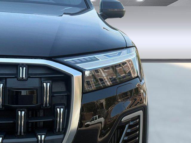 used 2025 Audi Q7 car, priced at $62,996