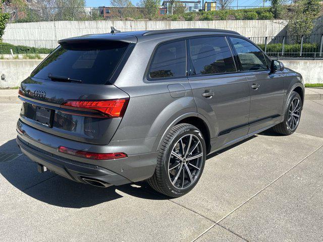 new 2025 Audi Q7 car, priced at $67,703