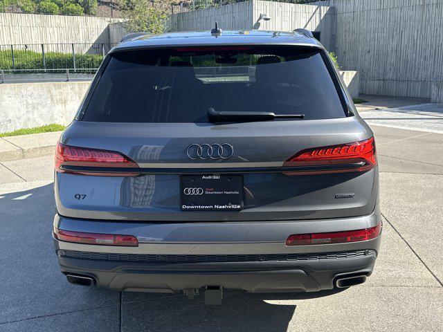 new 2025 Audi Q7 car, priced at $69,881