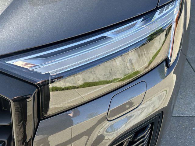 new 2025 Audi Q7 car, priced at $69,881