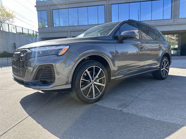 new 2025 Audi Q7 car, priced at $69,881