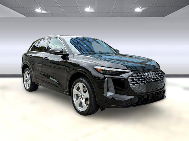 new 2025 Audi Q5 car, priced at $61,300