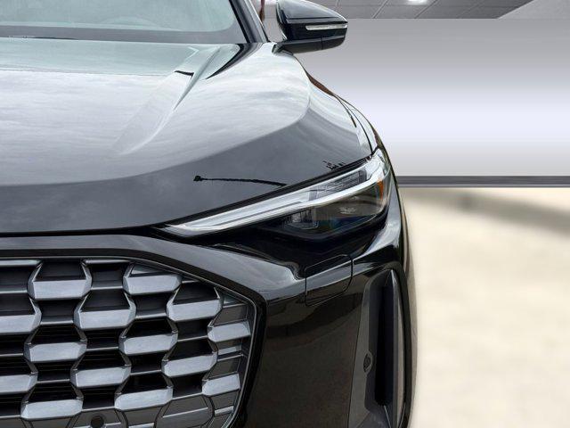 new 2025 Audi Q5 car, priced at $61,300
