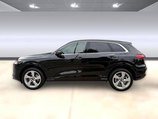new 2025 Audi Q5 car, priced at $61,300