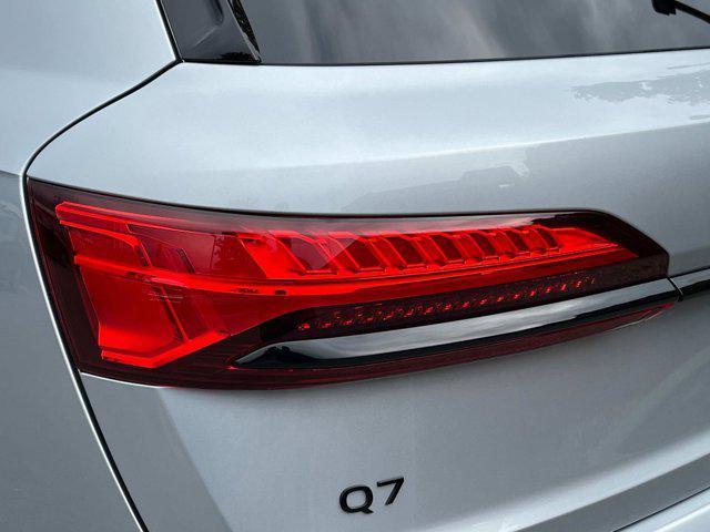 new 2025 Audi Q7 car, priced at $65,961