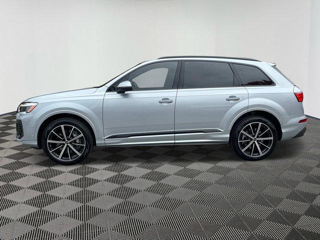 new 2025 Audi Q7 car, priced at $65,961