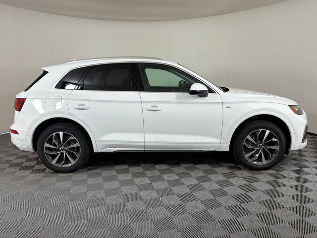 used 2022 Audi Q5 car, priced at $31,999