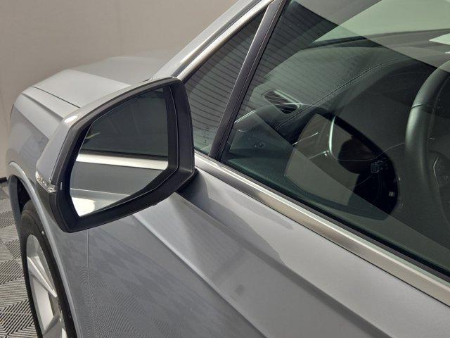 used 2024 Audi Q7 car, priced at $43,498