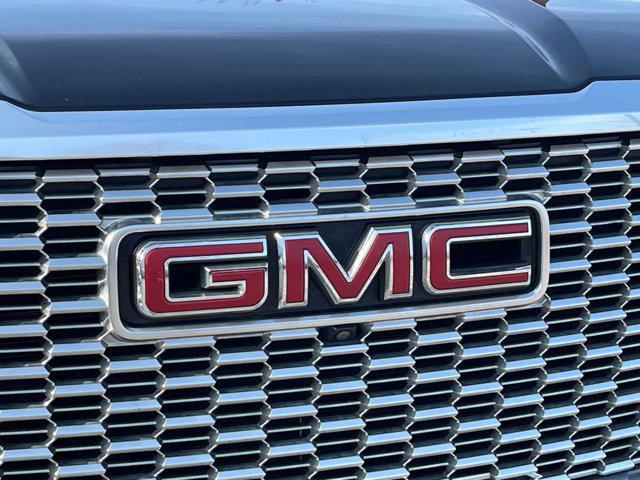 used 2021 GMC Yukon XL car, priced at $46,499