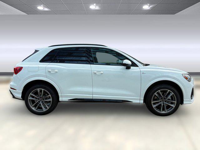 new 2025 Audi Q3 car, priced at $42,322