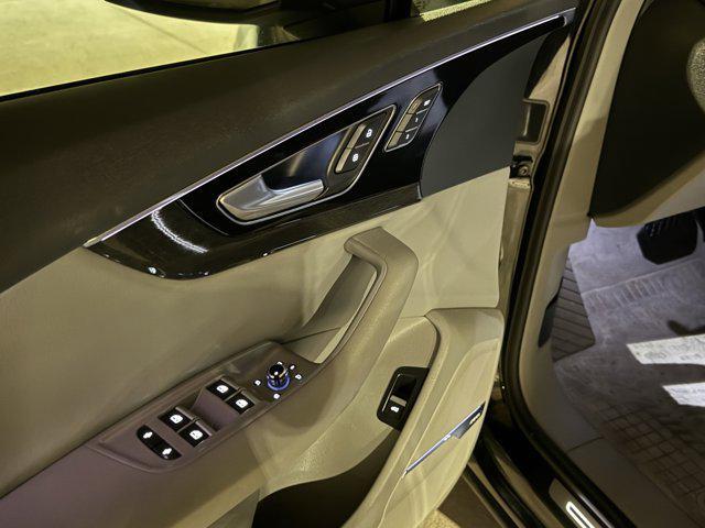 used 2019 Audi Q7 car, priced at $18,998