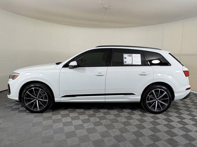 used 2025 Audi Q7 car, priced at $48,997