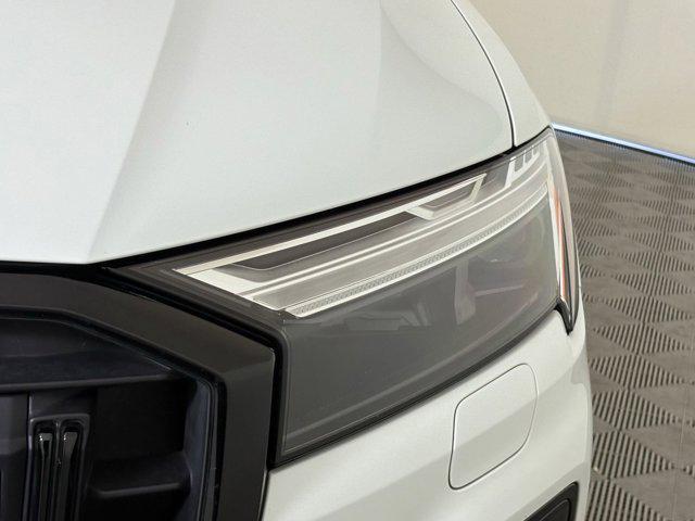 used 2025 Audi Q7 car, priced at $48,997