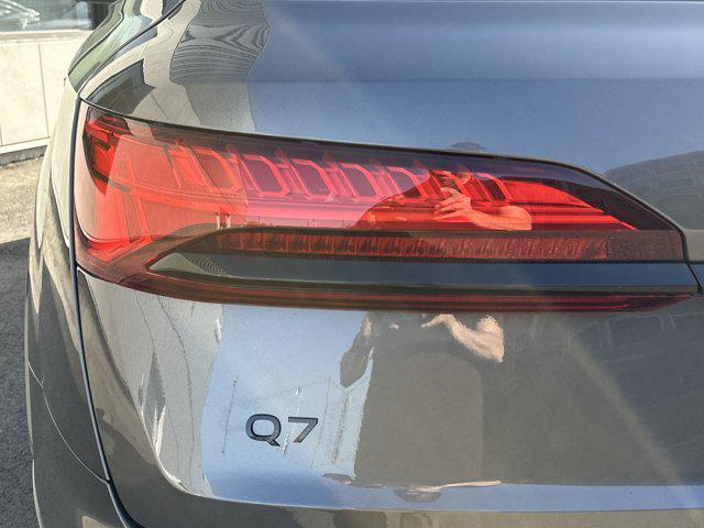 new 2025 Audi Q7 car, priced at $73,861
