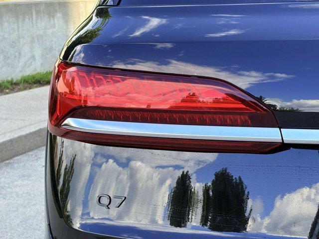 new 2025 Audi Q7 car, priced at $72,391