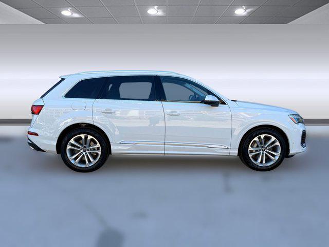 new 2026 Audi Q7 car, priced at $74,151
