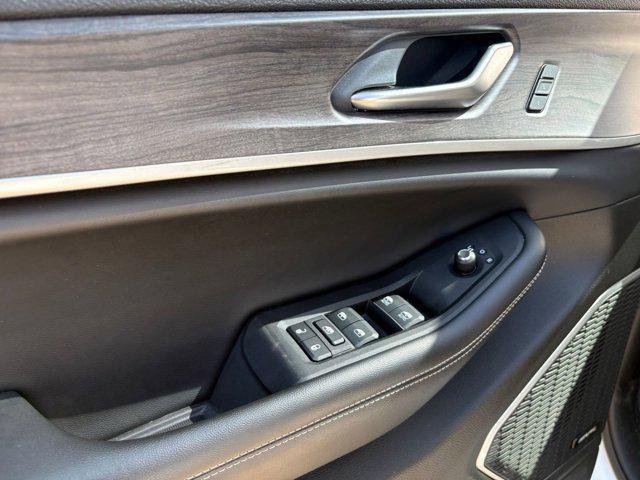 used 2022 Jeep Grand Cherokee L car, priced at $27,498