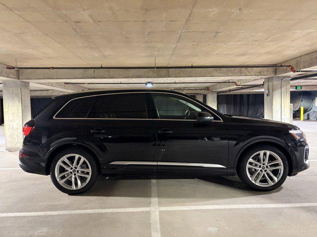 new 2025 Audi Q7 car, priced at $72,391