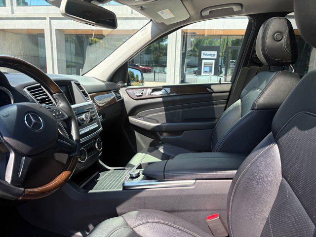 used 2015 Mercedes-Benz M-Class car, priced at $13,999
