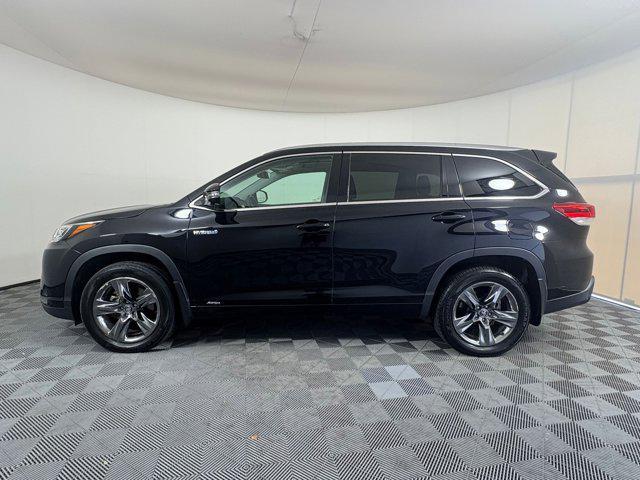 used 2018 Toyota Highlander Hybrid car, priced at $24,999