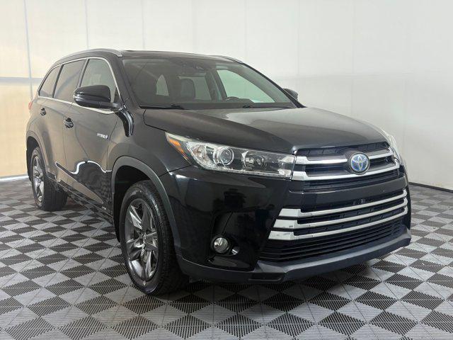 used 2018 Toyota Highlander Hybrid car, priced at $24,999