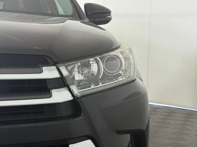 used 2018 Toyota Highlander Hybrid car, priced at $24,999