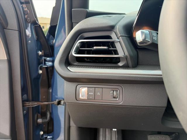 new 2025 Chevrolet Traverse car, priced at $46,195