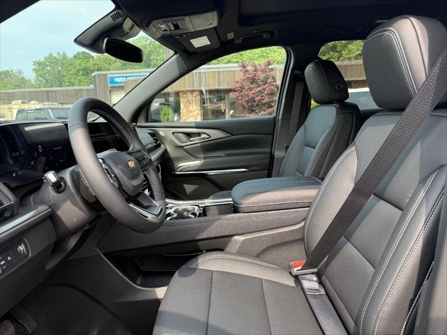 new 2025 Chevrolet Traverse car, priced at $46,195