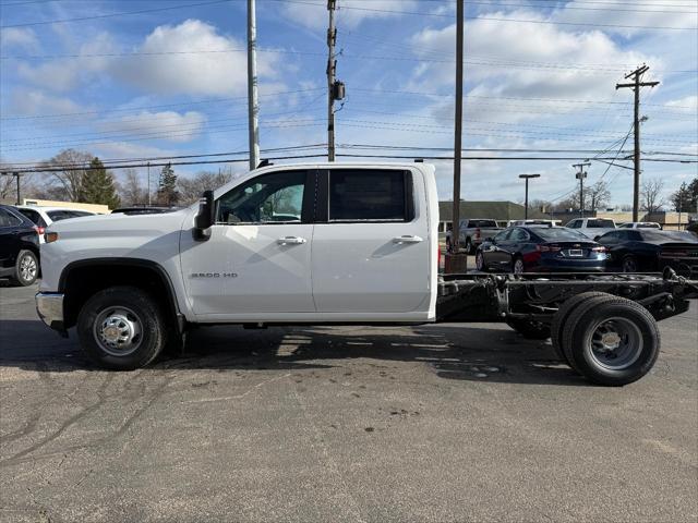 new 2025 Chevrolet Silverado 3500 car, priced at $59,580