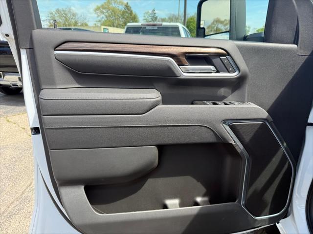 new 2025 Chevrolet Silverado 3500 car, priced at $59,580