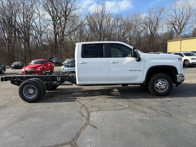 new 2025 Chevrolet Silverado 3500 car, priced at $59,580