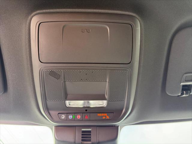 new 2025 Chevrolet Traverse car, priced at $42,695