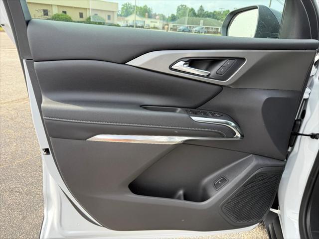 new 2025 Chevrolet Traverse car, priced at $42,695