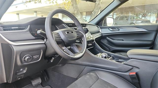 new 2025 Jeep Grand Cherokee car, priced at $34,730